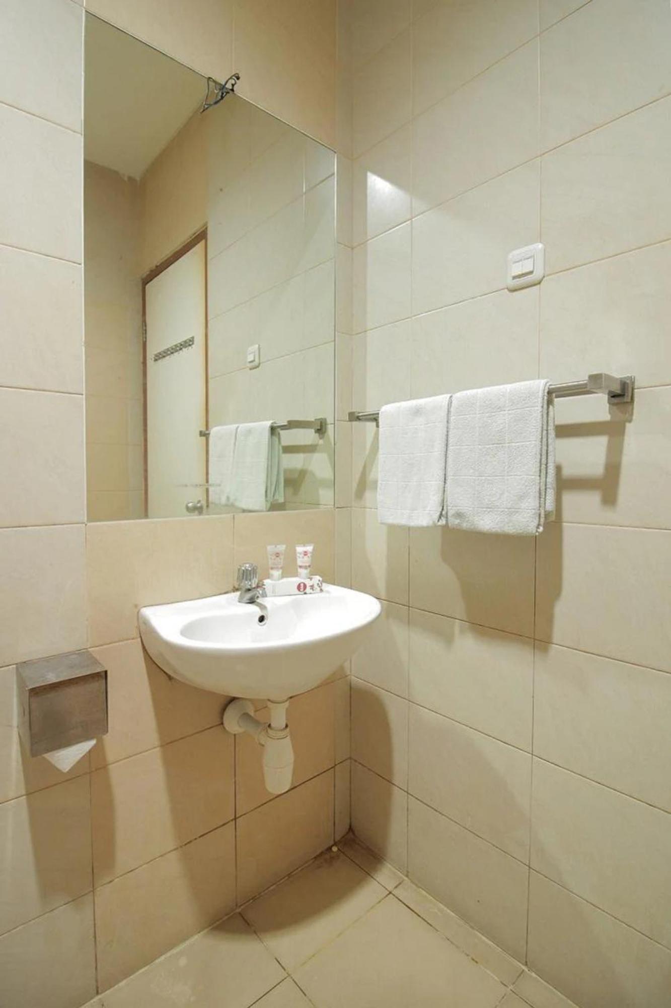 Capital O Galaxy Inn Bandung Eksteriør bilde